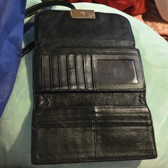 Coach wallet, large, 12 card slots +1 for id - Picture 5 of 9
